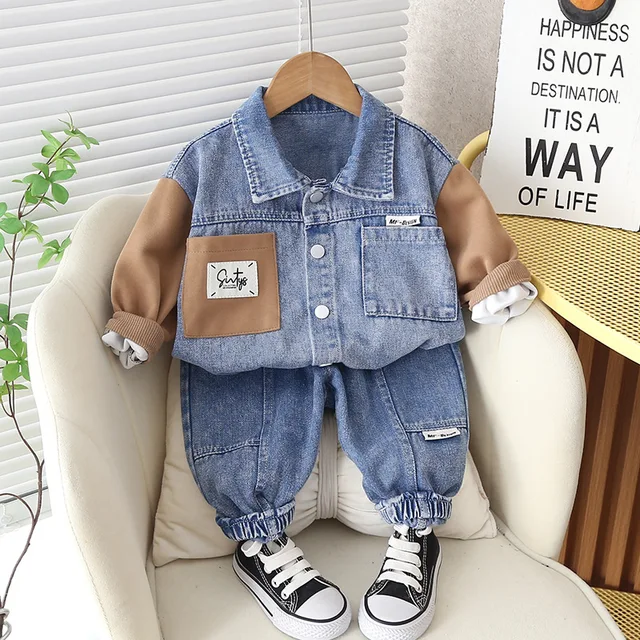 LONG SLEEVE PCKET DENIM JACKET WITH JEANS