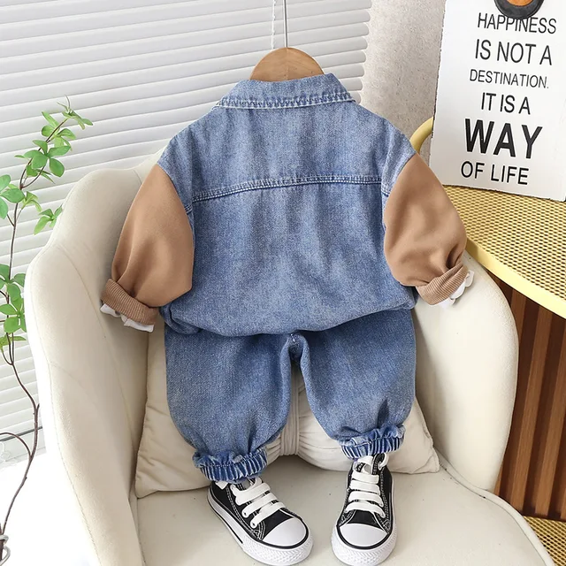 LONG SLEEVE PCKET DENIM JACKET WITH JEANS