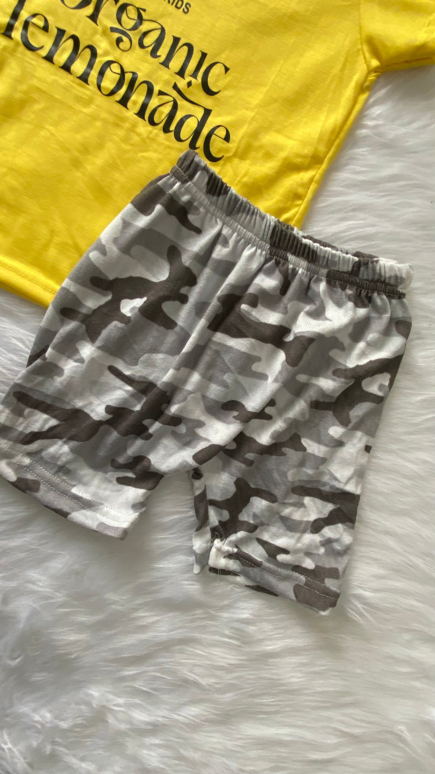 Classic yellow set